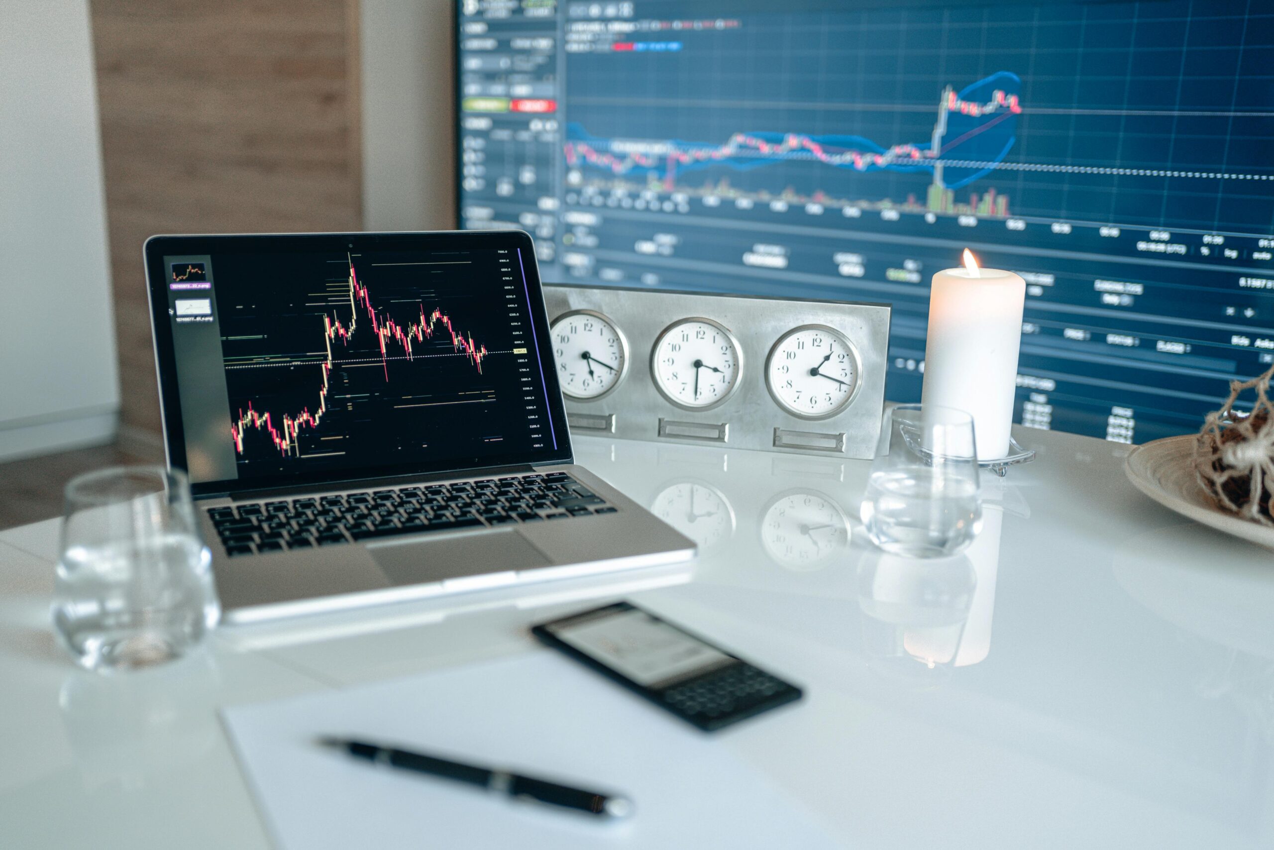 pexels alphatradezone 5833756.jpg